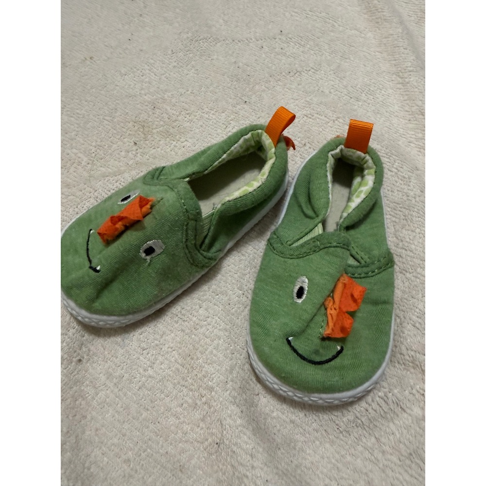 Dinosaur Slip On Shoes Kids Size 3 Green Good Condition Embroidered Canvas - Picture 2 of 3